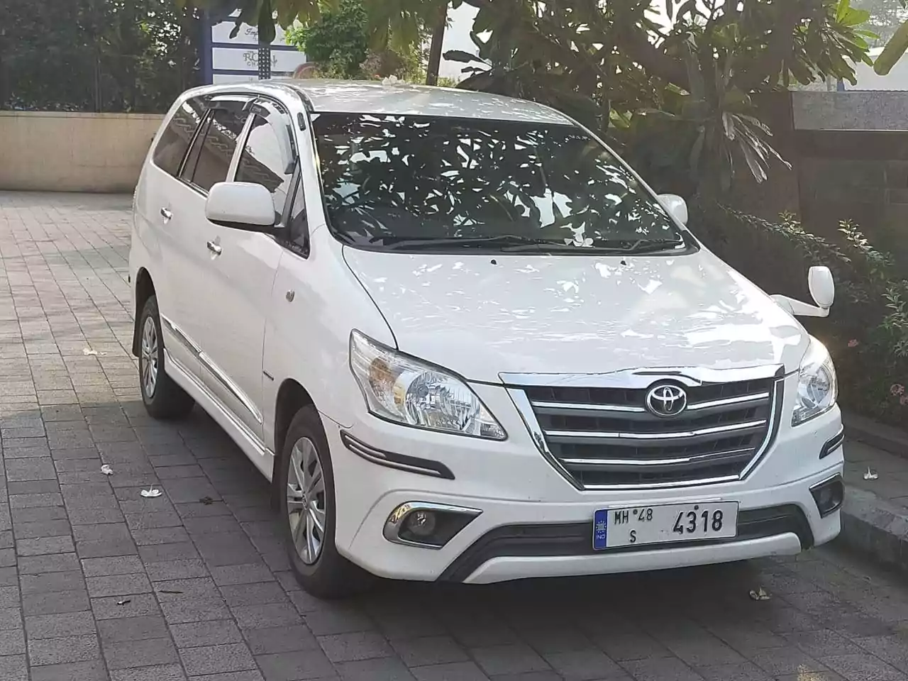 toyota innova car rental